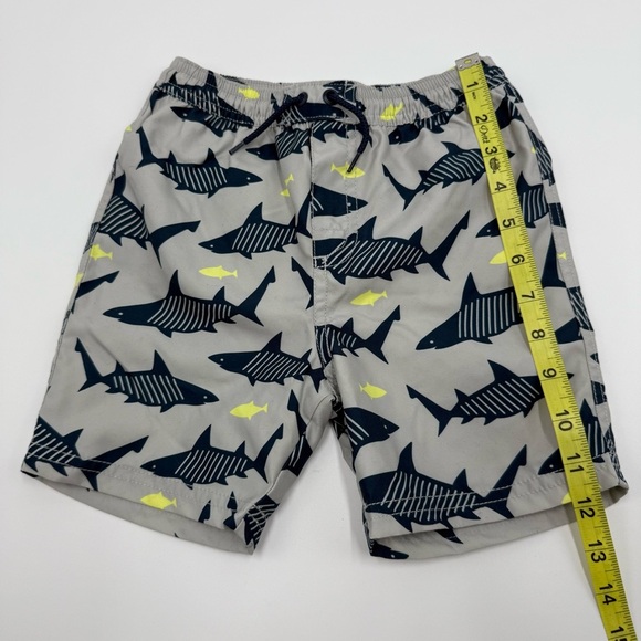Tea Collection Toddler Boys Shark Print Swim Trunks Shorts 4T Grey Black Yellow - Picture 6 of 7